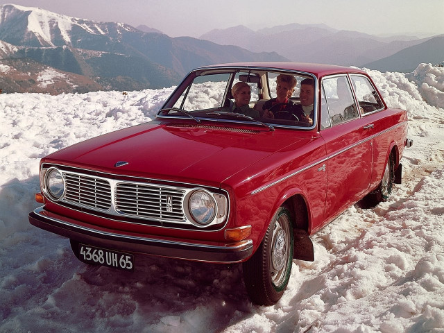Volvo 140 Series 2.0 MT (116 л.с.) -  1966 – 1975, седан 2 дв.