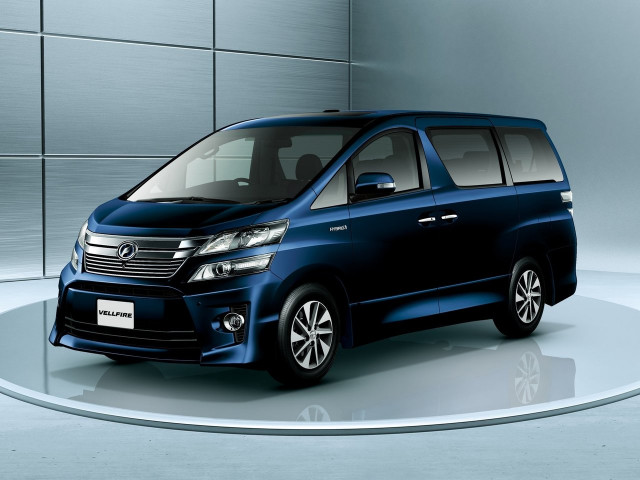 Toyota I минивэн 2008-2015