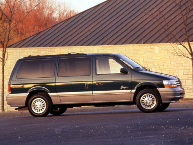 Chrysler Voyager 3.4 AT 4x4 (172 л.с.) - II 1991 – 1995, минивэн