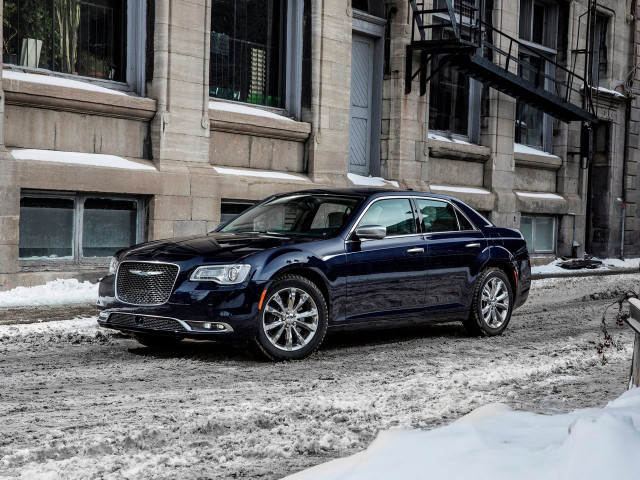 Chrysler 300C 3.7 AT (296 л.с.) - II Рестайлинг 2015 – н.в., седан