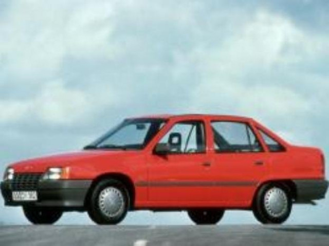 Vauxhall Astra 1.6 MT (82 л.с.) - E 1984 – 1993, седан