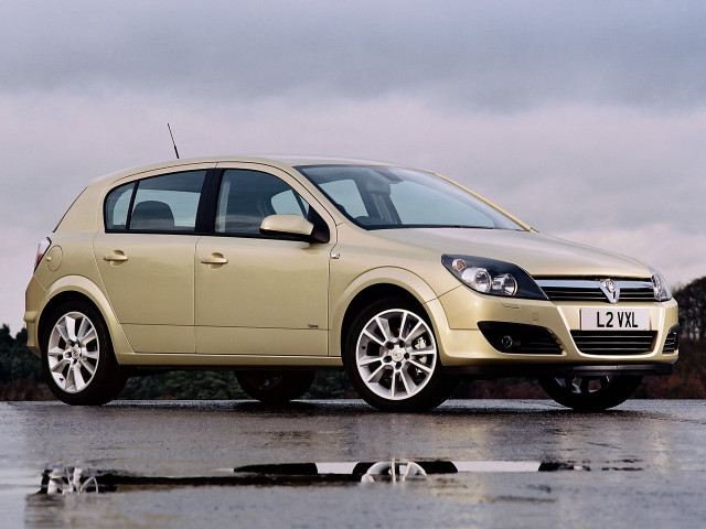 Vauxhall Astra 1.6 MT (105 л.с.) - H 2004 – 2010, хэтчбек 5 дв.