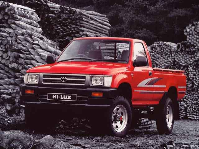 Toyota Hilux 2.8D MT 4x4 (91 л.с.) - V 1988 – 2004, пикап одинарная кабина