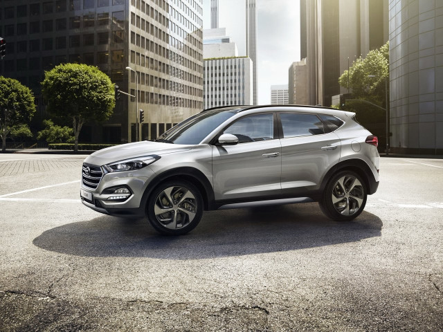 Hyundai Tucson 2.0 AT Travel (150 л.с.) - III 2015 – 2018, внедорожник 5 дв.
