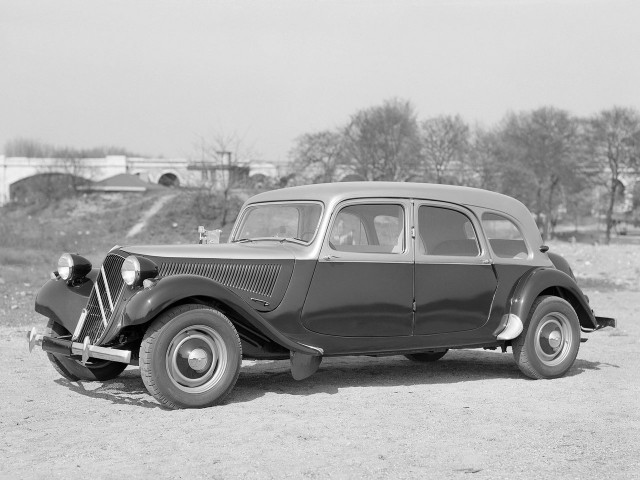 Citroen Traction Avant 1.7 MT (36 л.с.) -  1934 – 1957, универсал 5 дв.