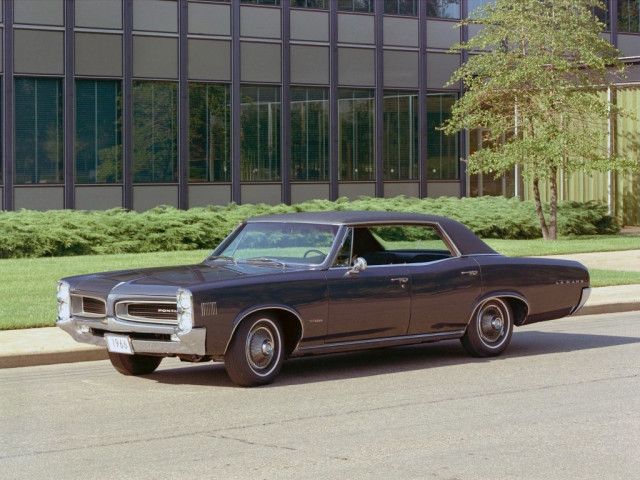 Pontiac II седан-хардтоп 1964-1970