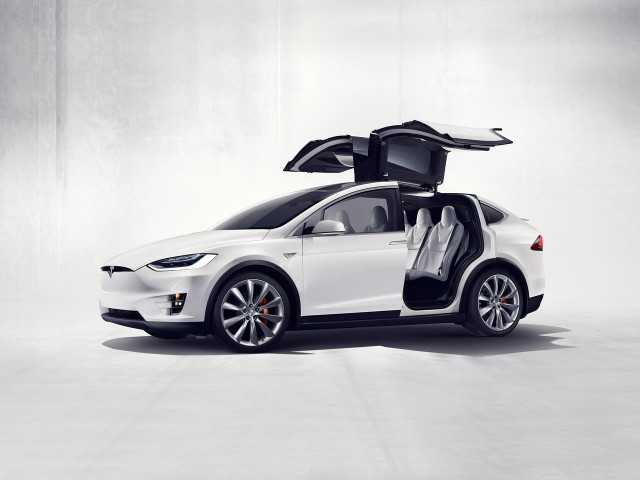 Tesla Model X AT 4x4 Model X (562 л.с.) - I 2015 – 2021, внедорожник 5 дв.