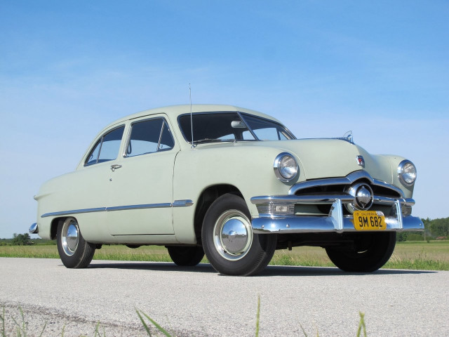 Ford Custom 4.0 MT (100 л.с.) -  1949 – 1955, купе