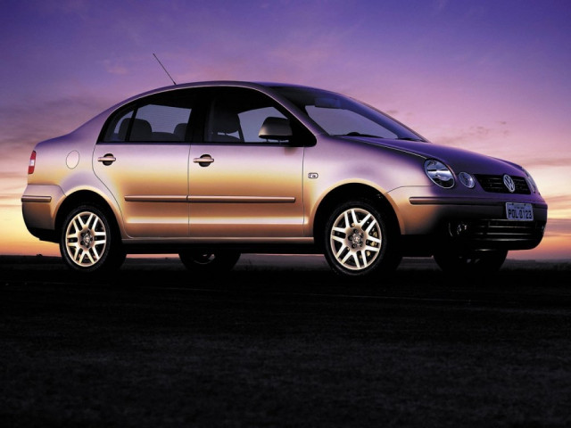 Volkswagen Polo 1.4 AT (75 л.с.) - IV 2001 – 2005, седан