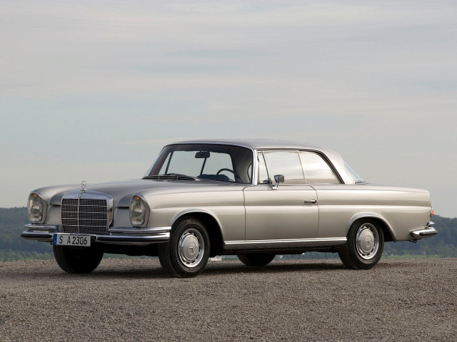 Mercedes-Benz W111 2.8 AT (160 л.с.) -  1959 – 1971, купе