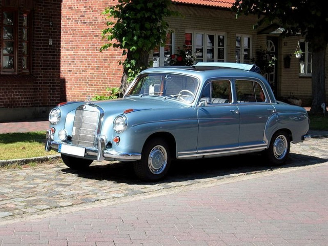 Mercedes-Benz W128 2.2 MT (115 л.с.) -  1958 – 1960, седан