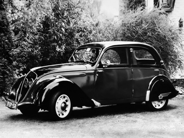 Peugeot 202 1.2 MT (30 л.с.) -  1938 – 1948, седан