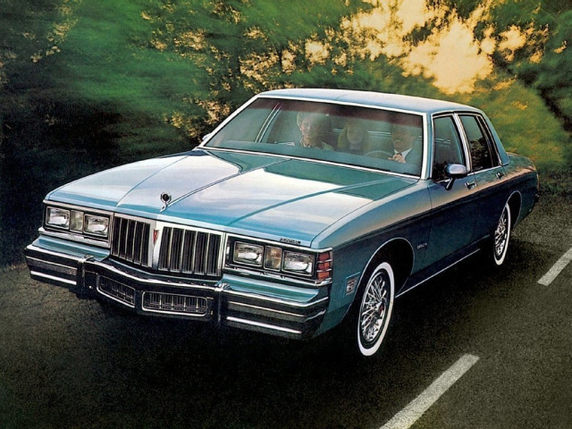 Pontiac V седан 1971-1976