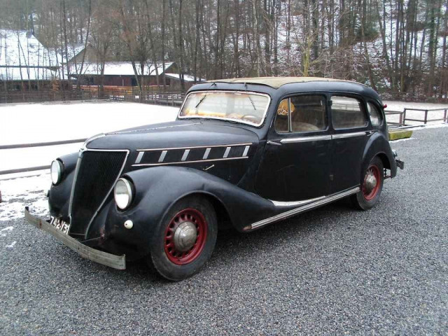 Renault Vivastella 3.2 MT (52 л.с.) -  1929 – 1939, седан