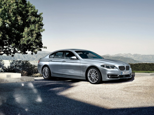 BMW 5 серии 2.0 AT (245 л.с.) - VI (F10/F11/F07) Рестайлинг 2013 – 2017, седан