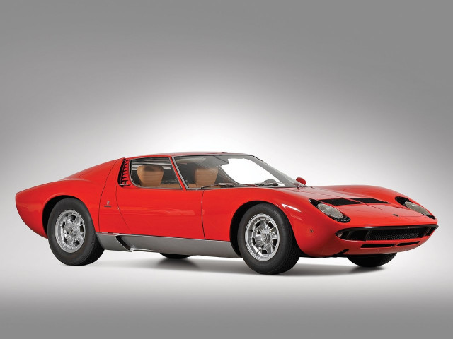 Lamborghini Miura 4.0 MT (385 л.с.) -  1966 – 1973, купе