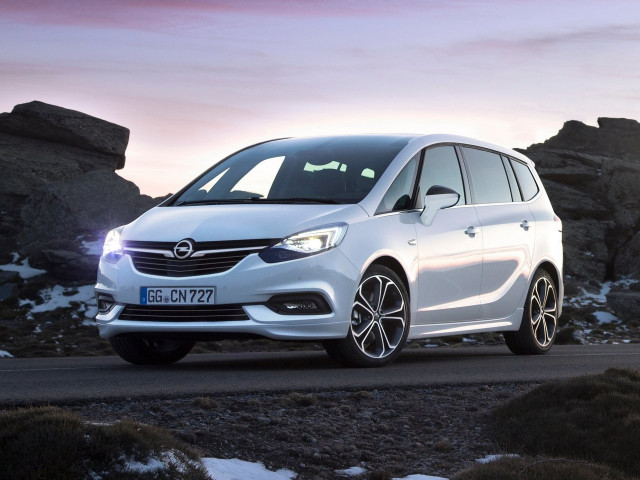 Opel Zafira 1.6 MT (200 л.с.) - C Рестайлинг 2016 – 2019, минивэн