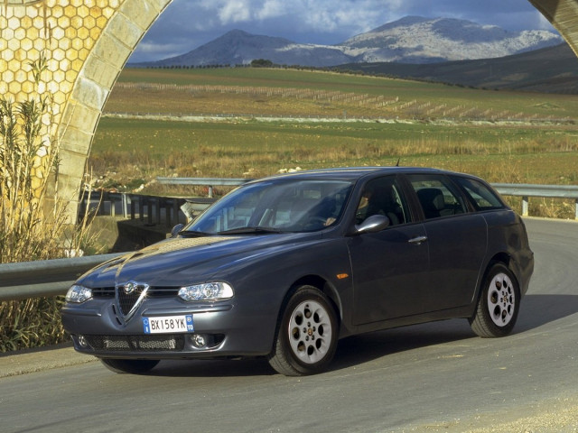 Alfa Romeo 156 2.5 MT (192 л.с.) - I Рестайлинг 1 2002 – 2003, универсал 5 дв.