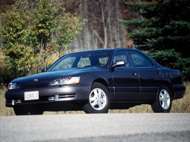 Lexus ES 3.0 AT (190 л.с.) - II Рестайлинг 1994 – 1996, седан