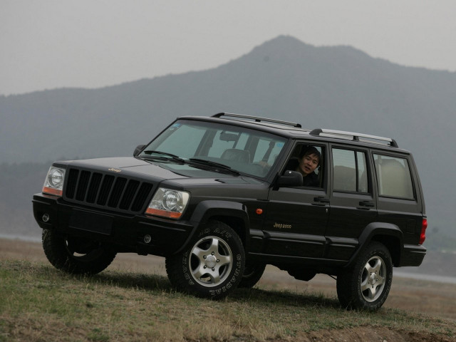 BAIC Jeep 2500 2.5 MT 4x4 (113 л.с.) -  2003 – 2005, внедорожник 5 дв.