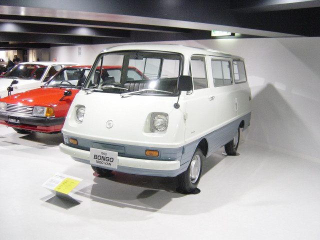 Mazda Bongo 1.0 MT 4x4 (48 л.с.) - I 1966 – 1975, минивэн