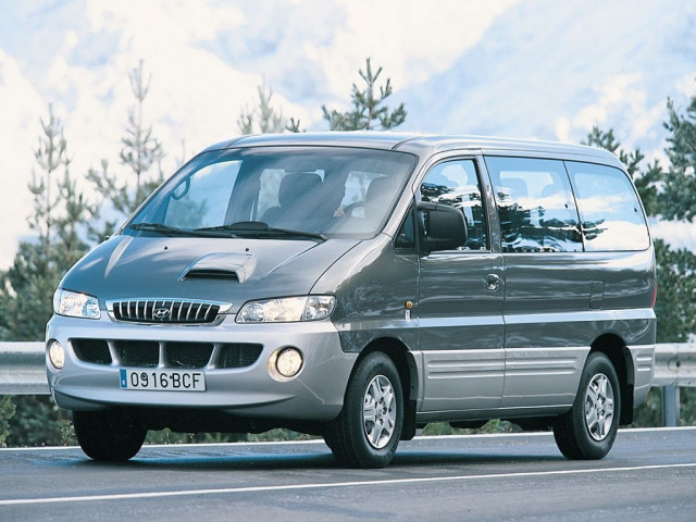 Hyundai Starex 2.5D MT (80 л.с.) - I 1996 – 2000, минивэн