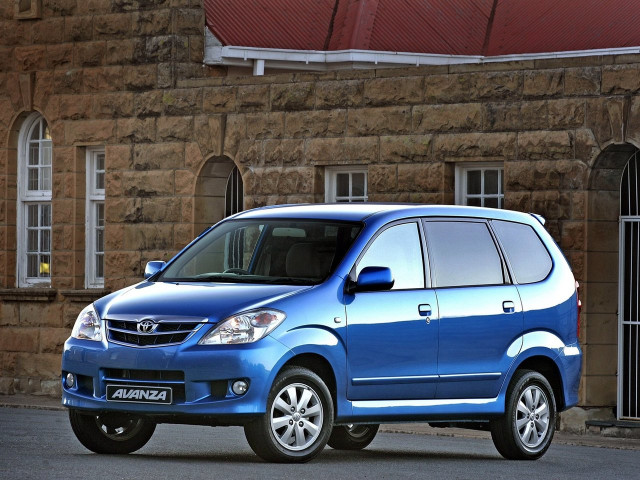 Toyota Avanza 1.3 AT (94 л.с.) - I 2006 – 2011, минивэн