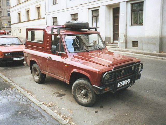 Aro 24 2.5D MT 4x4 (95 л.с.) -  1972 – 2006, внедорожник 3 дв.