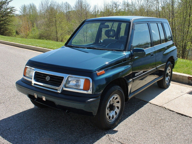 Suzuki I внедорожник 5 дв. 1988-1998