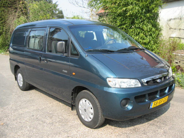 Hyundai H200 2.4 AT (135 л.с.) - I 1997 – 2007, минивэн