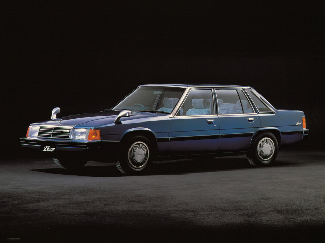 Mazda Luce 2.0 MT (120 л.с.) - IV 1981 – 1986, седан