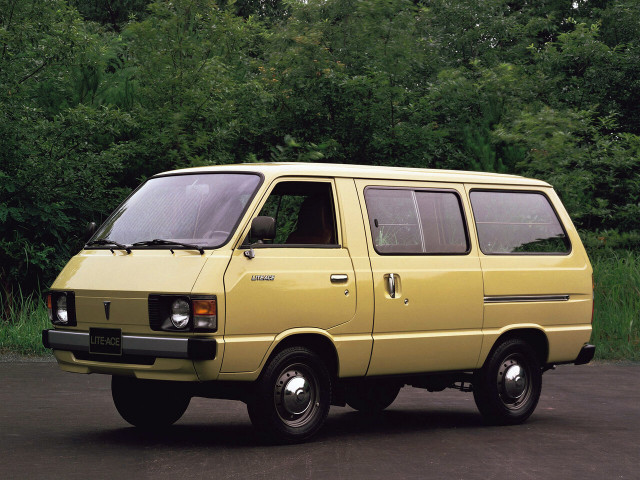 Toyota Lite Ace 1.8 MT (92 л.с.) - II 1979 – 1985, минивэн