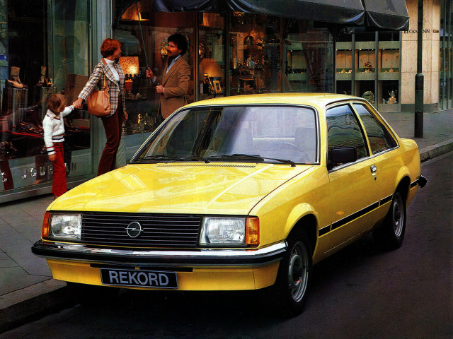 Opel Rekord 2.0 MT (90 л.с.) - E 1977 – 1986, седан 2 дв.