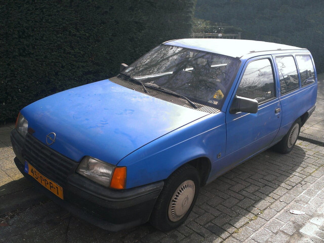 Opel Kadett 1.5D MT (72 л.с.) - E 1984 – 1989, универсал 3 дв.