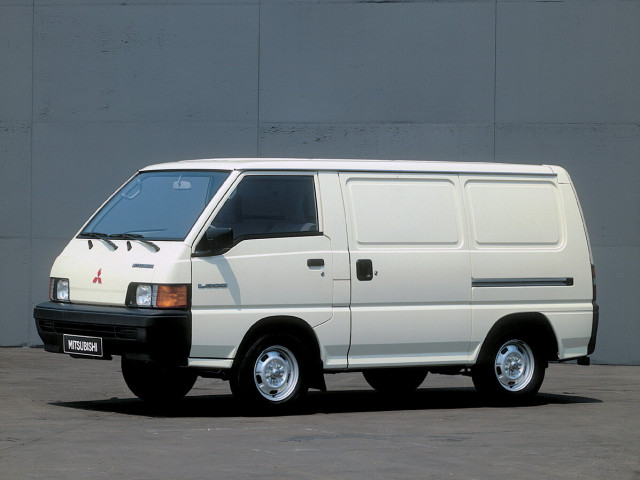 Mitsubishi L300 2.4 AT 4x4 (115 л.с.) - II 1986 – 1999, фургон