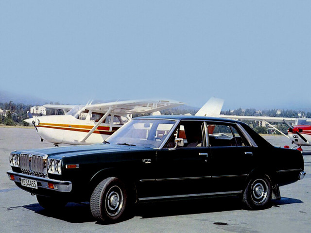 Datsun Laurel 2.4 MT (113 л.с.) - III 1977 – 1981, седан
