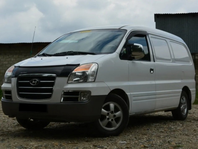 Hyundai Starex 2.4 AT (135 л.с.) - I Рестайлинг 2 2003 – 2007, фургон