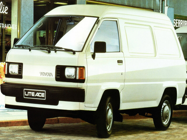 Toyota Lite Ace 1.3 MT (58 л.с.) - III 1985 – 1992, фургон