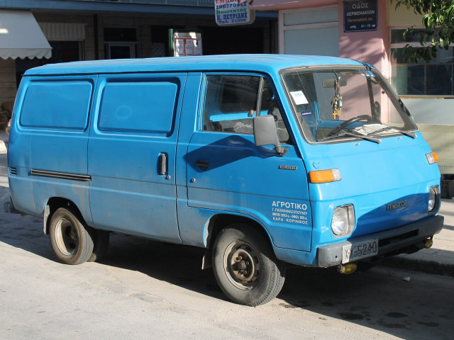 Mazda Bongo 1.6 MT (82 л.с.) - II 1977 – 1983, фургон