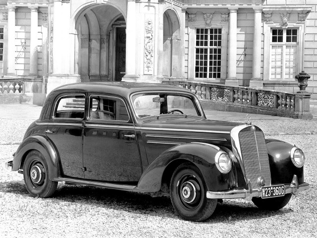 Mercedes-Benz 220 (W187) 2.2 MT (80 л.с.) -  1951 – 1955, седан