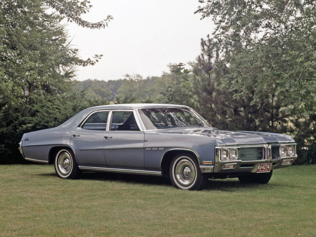 Buick LeSabre 5.0 AT (254 л.с.) - III 1965 – 1970, седан