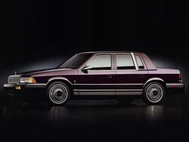 Chrysler LeBaron 2.6 AT (101 л.с.) - III Рестайлинг 1992 – 1995, седан