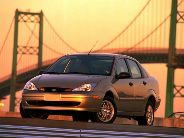 Ford Focus 2.3 MT (145 л.с.) - I (North America) 1999 – 2004, седан