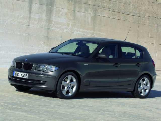 BMW 1 серии 1.6 AT 116 (115 л.с.) - I (E81/E82/E87/E88) Рестайлинг 2007 – 2011, хэтчбек 5 дв.