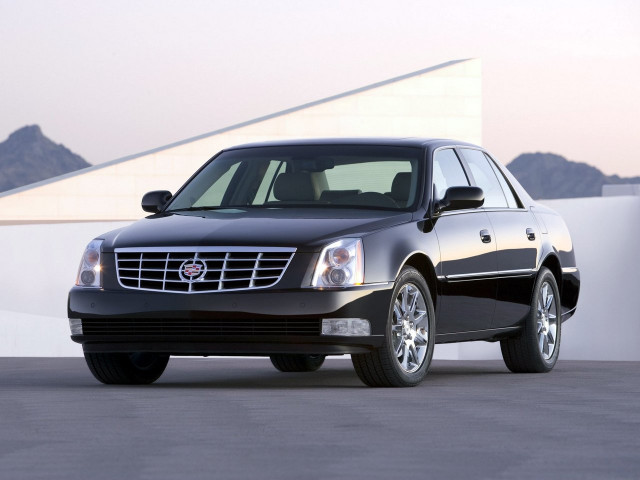 Cadillac DTS 4.6 AT (295 л.с.) -  2005 – 2011, седан