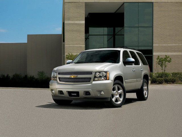 Chevrolet Tahoe 5.4 AT (324 л.с.) - III 2006 – 2014, внедорожник 5 дв.