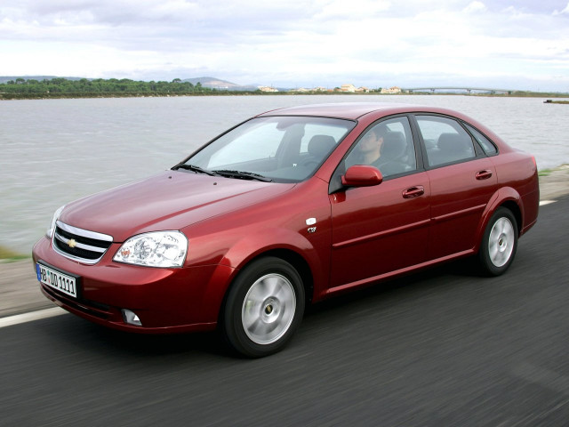 Chevrolet Lacetti 1.8 AT CDX (122 л.с.) - I 2004 – 2013, седан