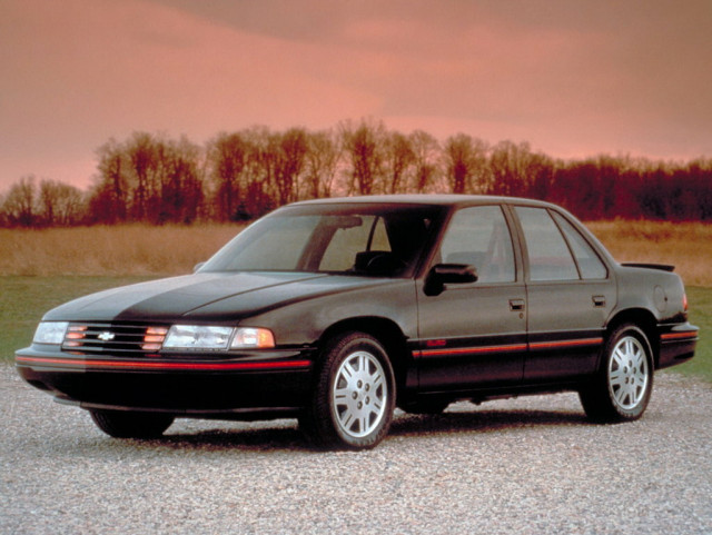 Chevrolet Lumina 3.4 MT (210 л.с.) - I 1989 – 1994, седан