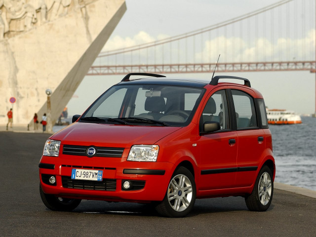 Fiat Panda 1.3D MT (70 л.с.) - II 2003 – 2012, хэтчбек 5 дв.