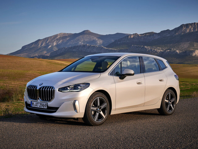 BMW U06 компактвэн с 2021 года